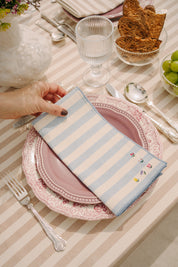 Barra napkin with flower embroidery