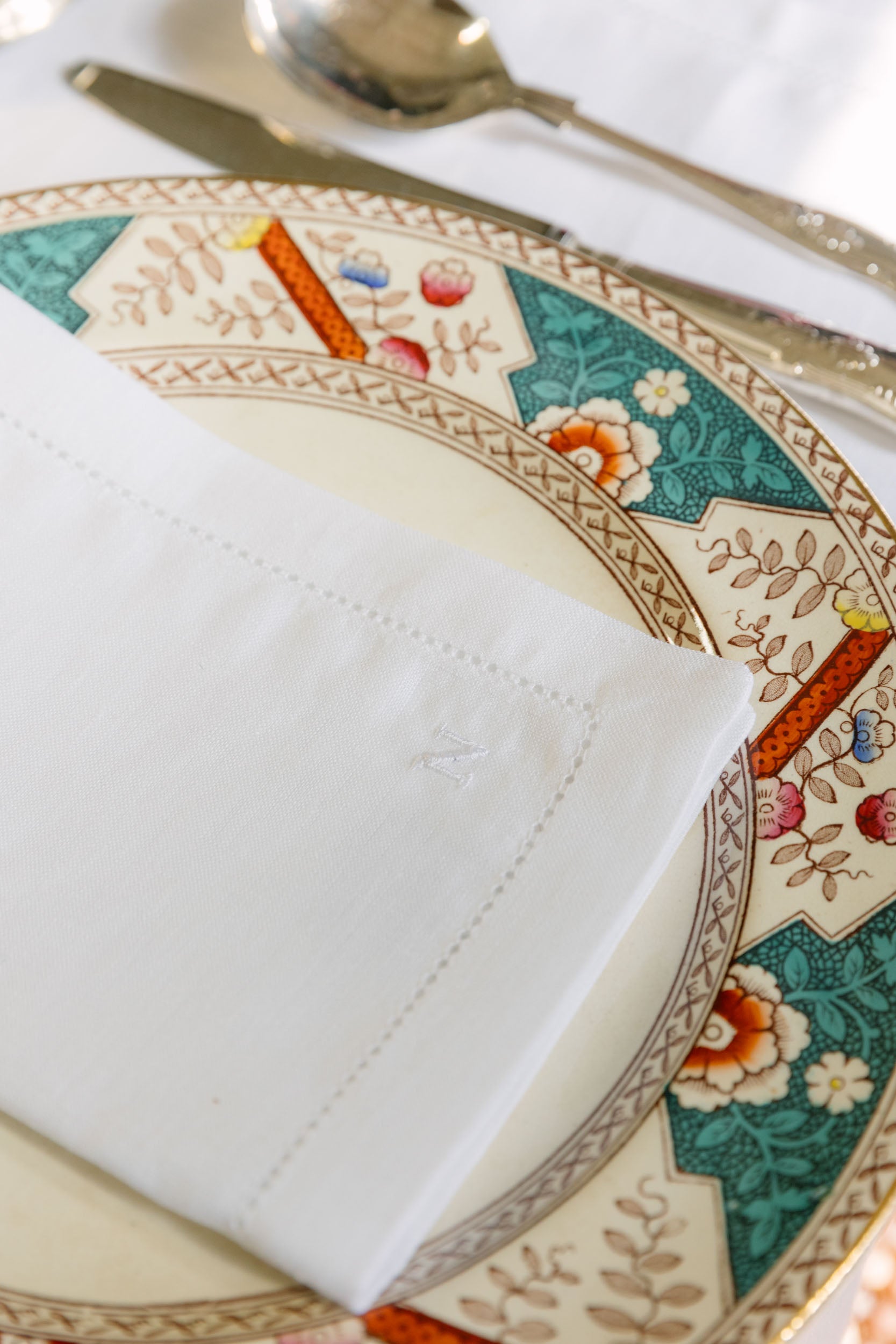 Mafra napkins embroidered with gold Christmas letters (Pack of 2)