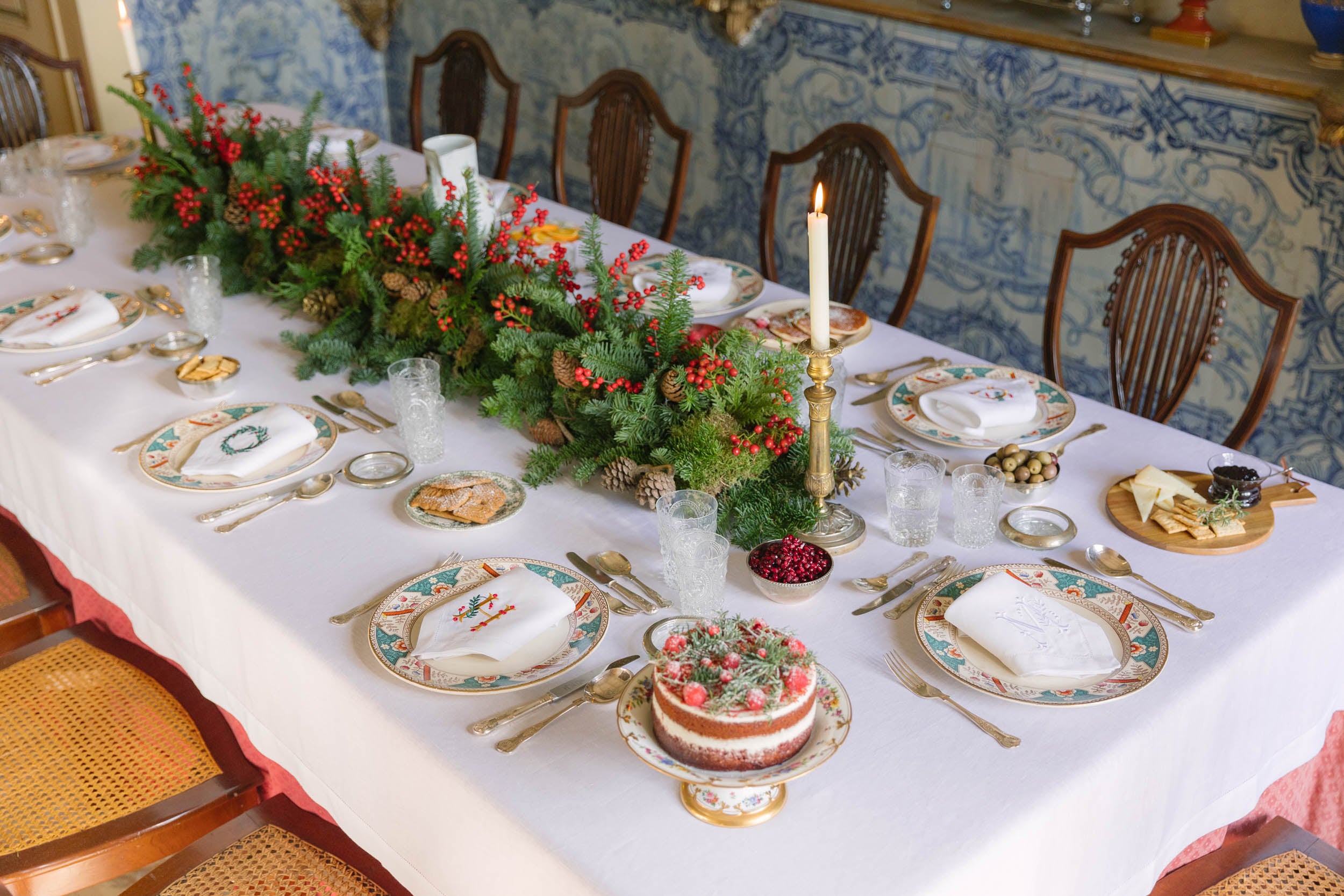 Mafra placemats with Christmas embroidered letters