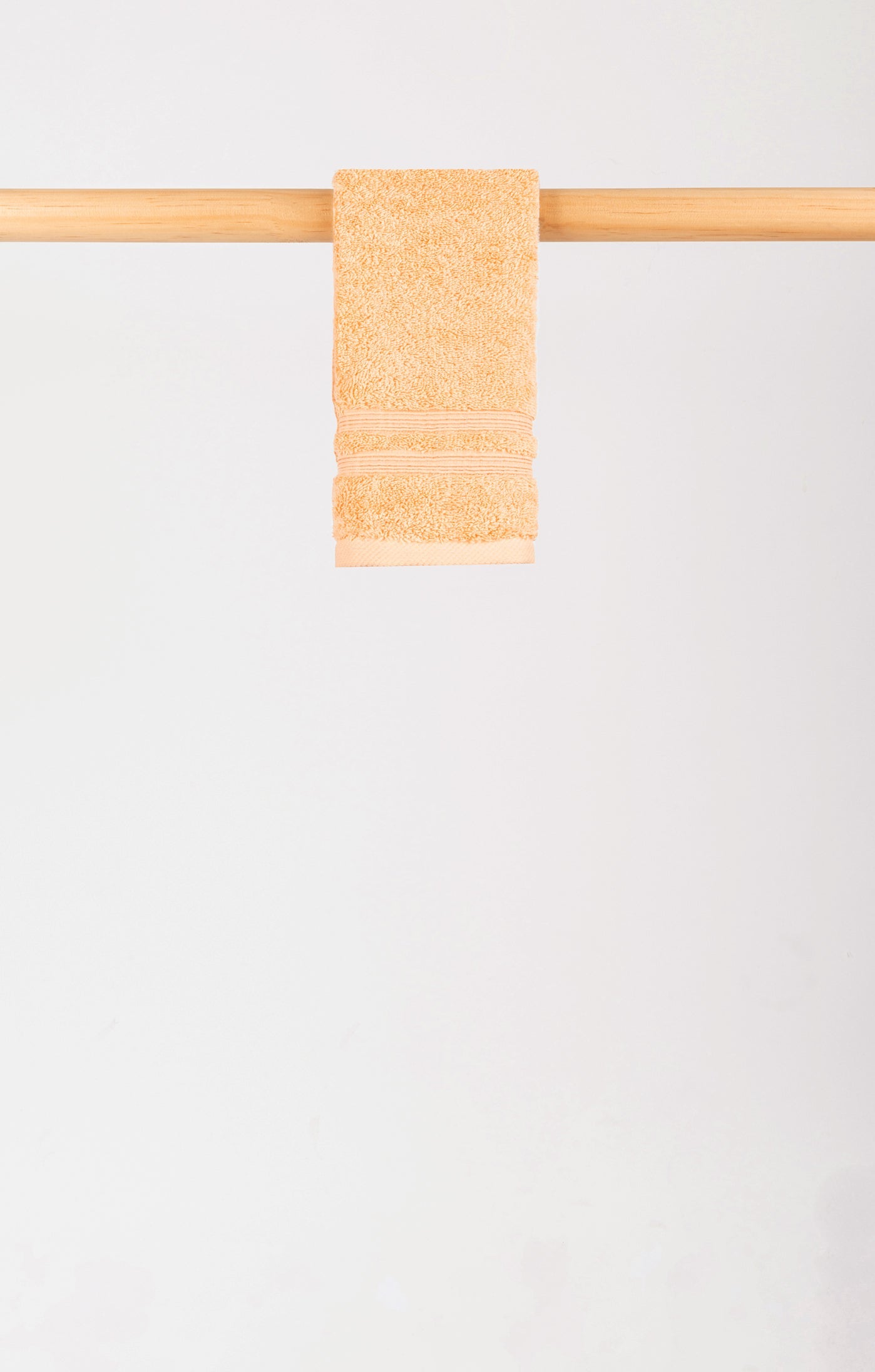 Light orange Elegance - Torres Novas