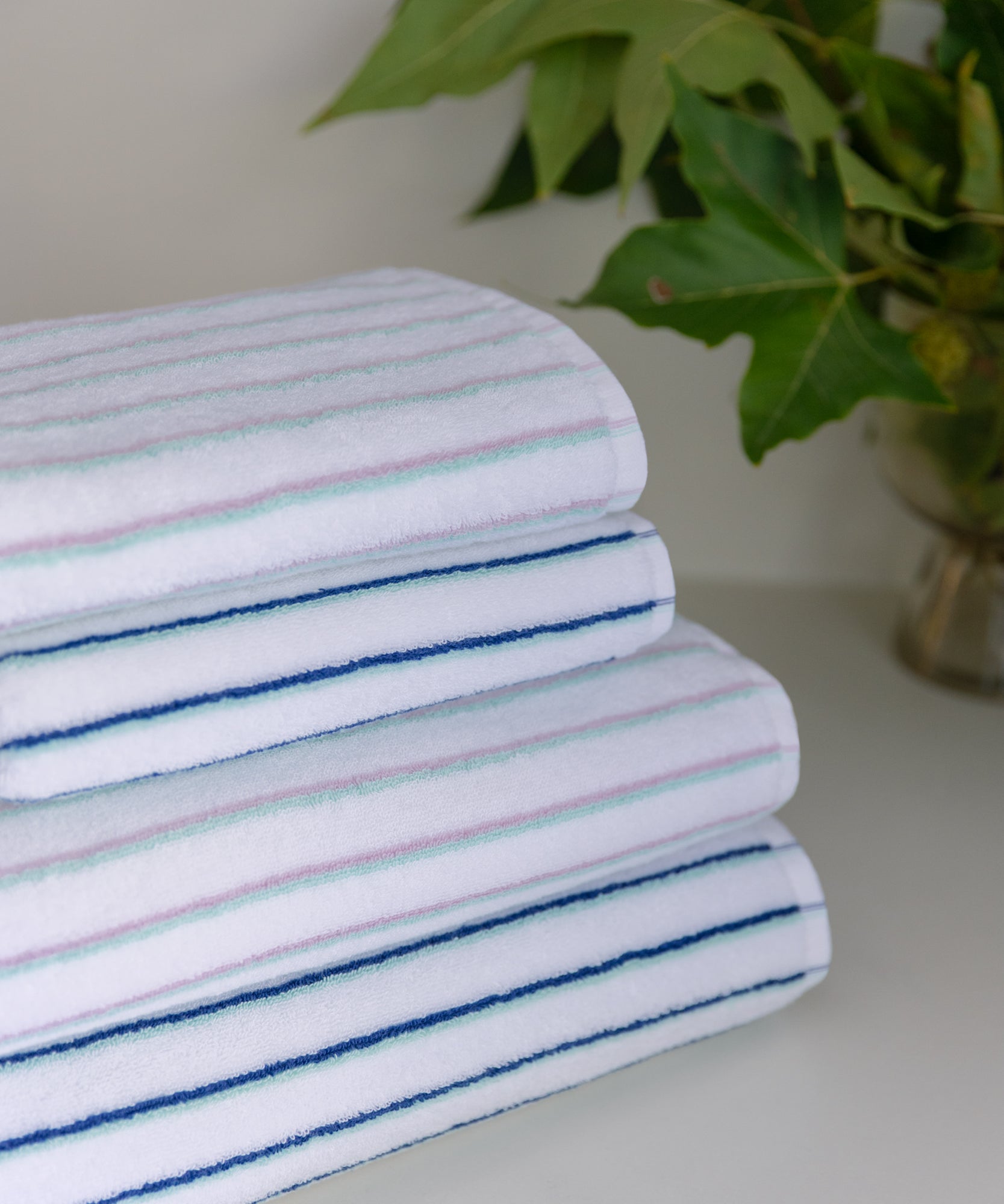 torres-novas-lima-bath-towel-stripes-product-pink-green-blue_5042cb09-1361-4a75-acb7-ce234d07d005.jpg