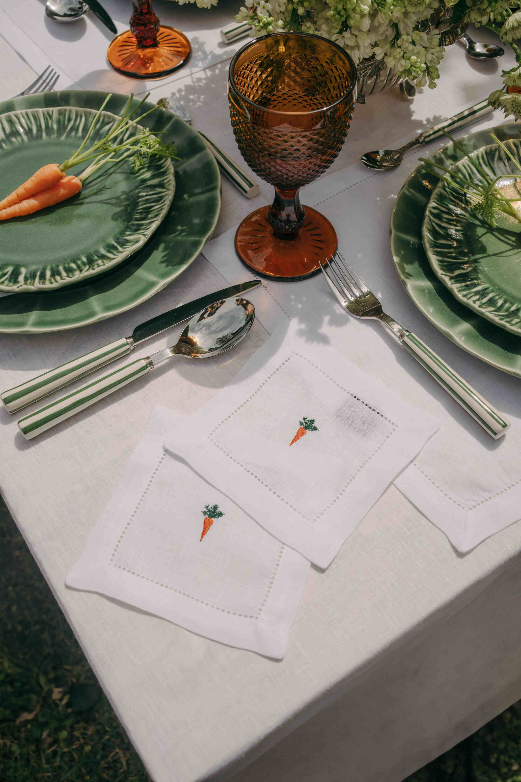 Mafra napkin and placemat with easter embroidery