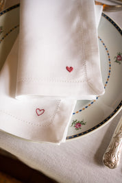 Guardanapos Mafra com bordados de coração