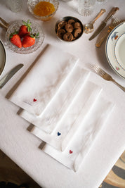 Guardanapos Mafra com bordados de coração