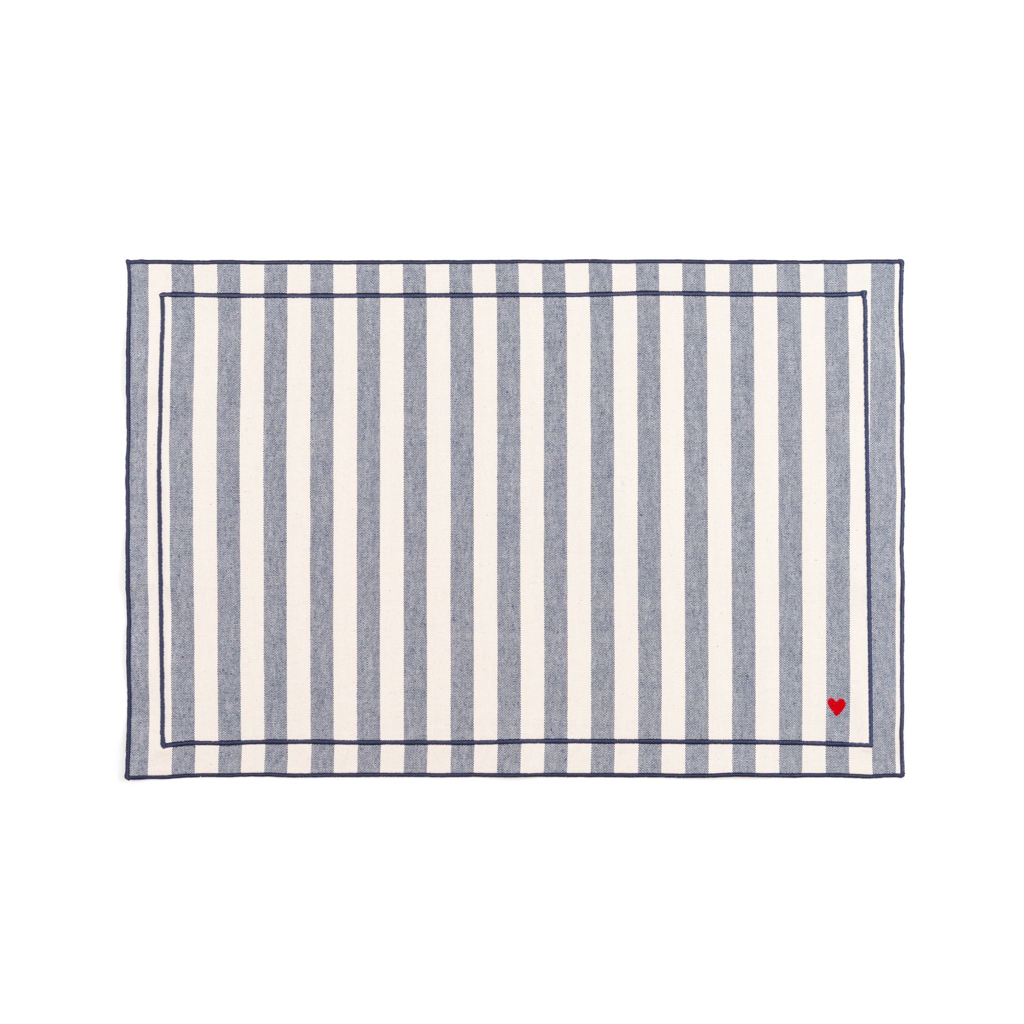 Barra cotton table linen with embroidered hearts - Torres Novas