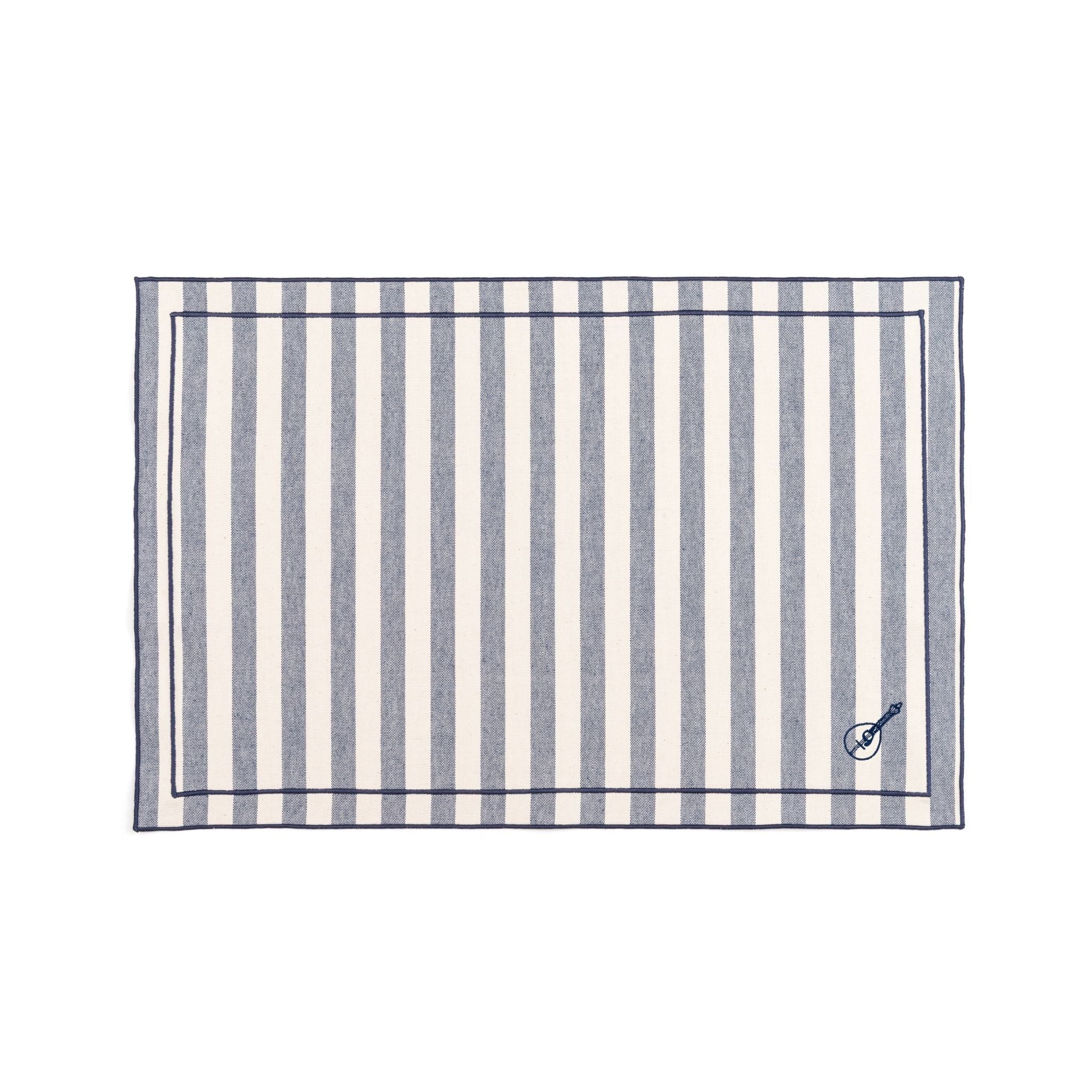 Barra cotton table linen with embroidered Portugal-inspired motifs - Torres Novas