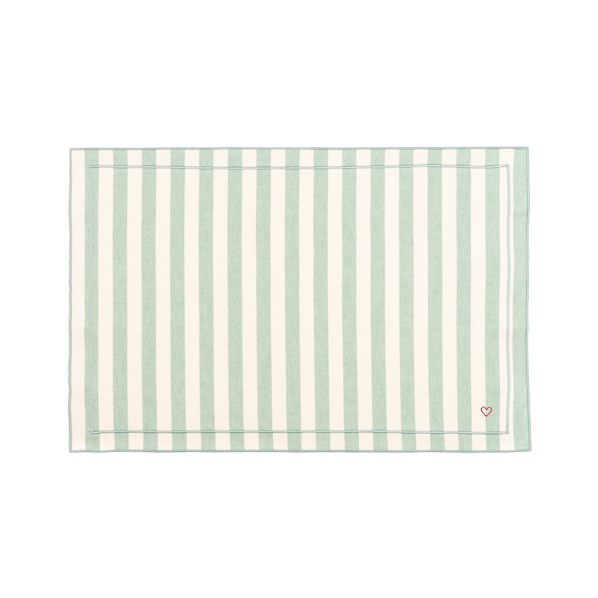 Barra cotton table linen with embroidered hearts - Torres Novas