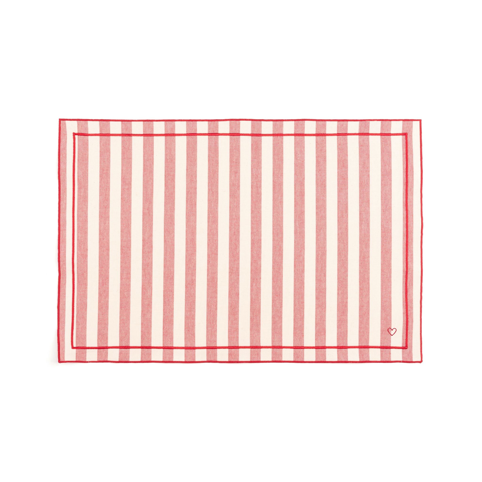 Barra cotton table linen with embroidered hearts - Torres Novas