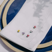 Mafra napkin and placemat with flower embroidery