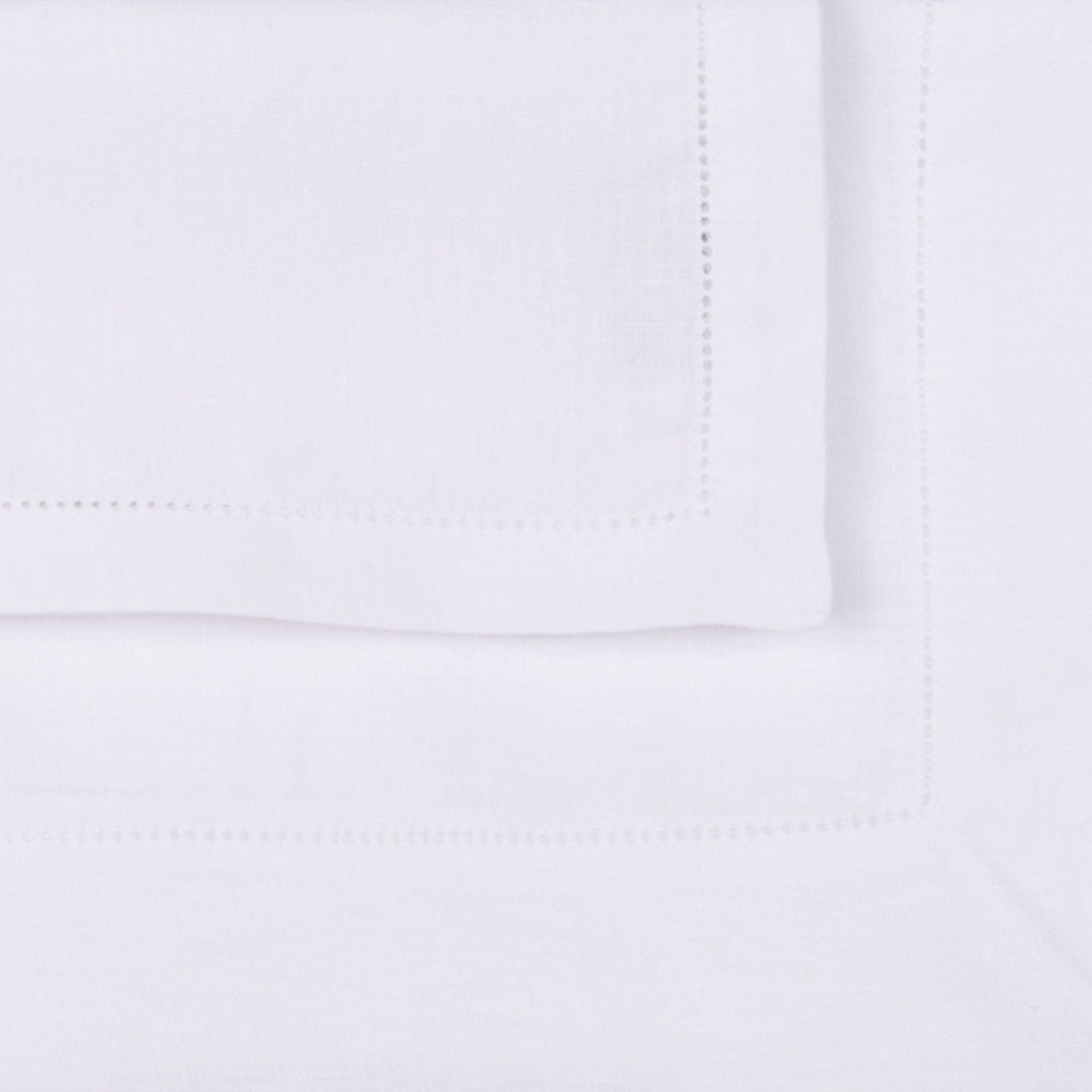 Mafra table linen with personalised embroidery