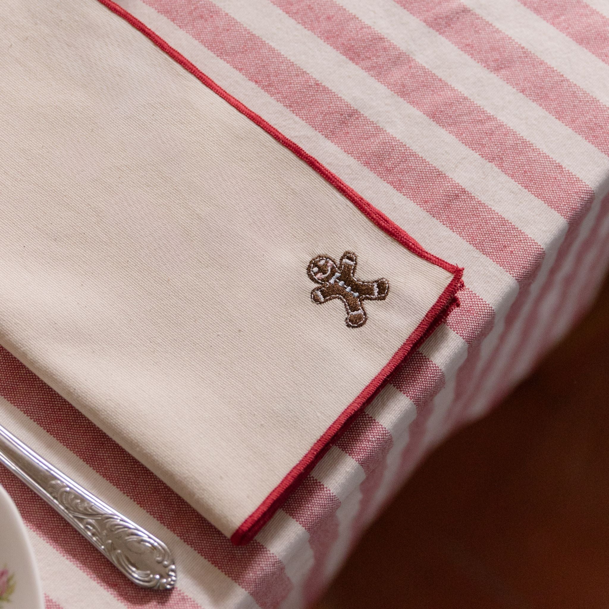White Nazaré napkins with christmas embroidery