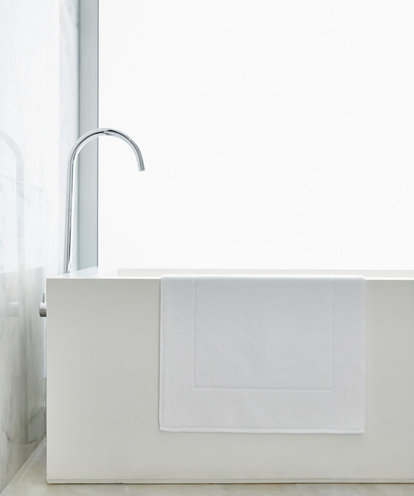 White bath mat - Torres Novas